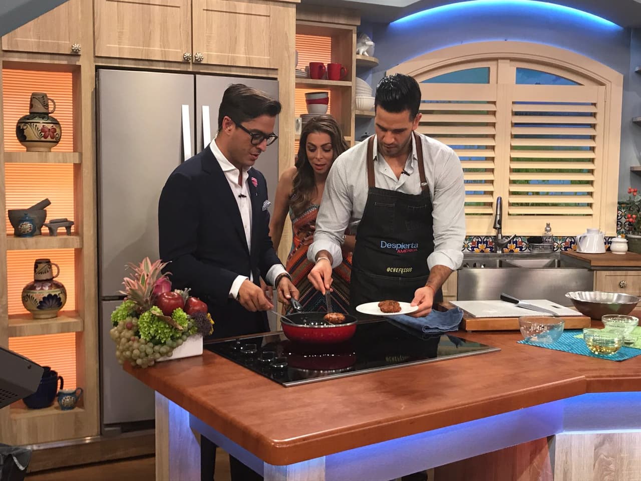 La cocina estaba de fiesta, ya todos extrañaban las ricas recetas que prepara el chef Jesús.