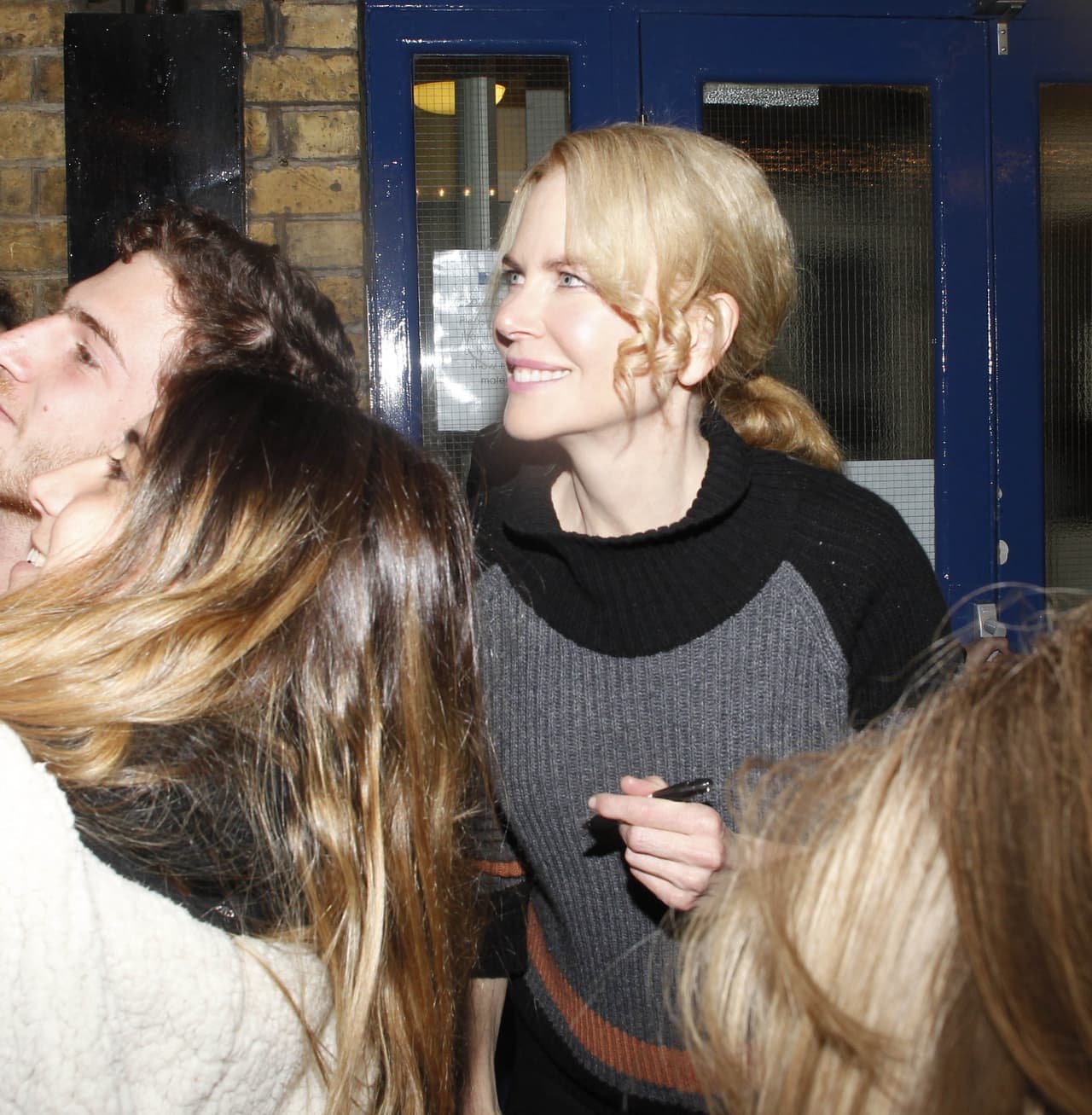 Sonriendo para la foto.