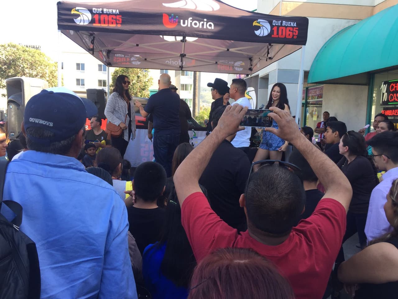 Raúl 'El Pelón', Carla Medrano y El Feo se enamoraron del cariño por parte de sus seguidores en San Diego.