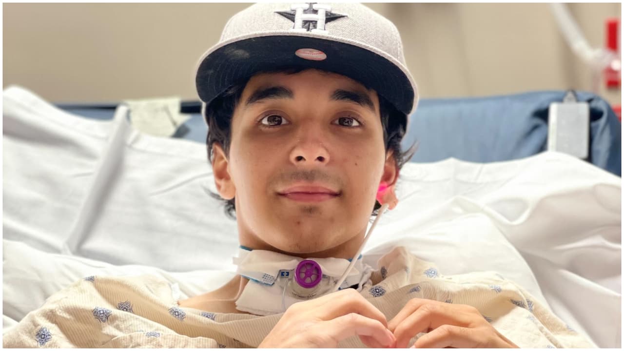 Erik Cantú despierta en el hospital y su padre cuenta que están agradecidos por su avance.