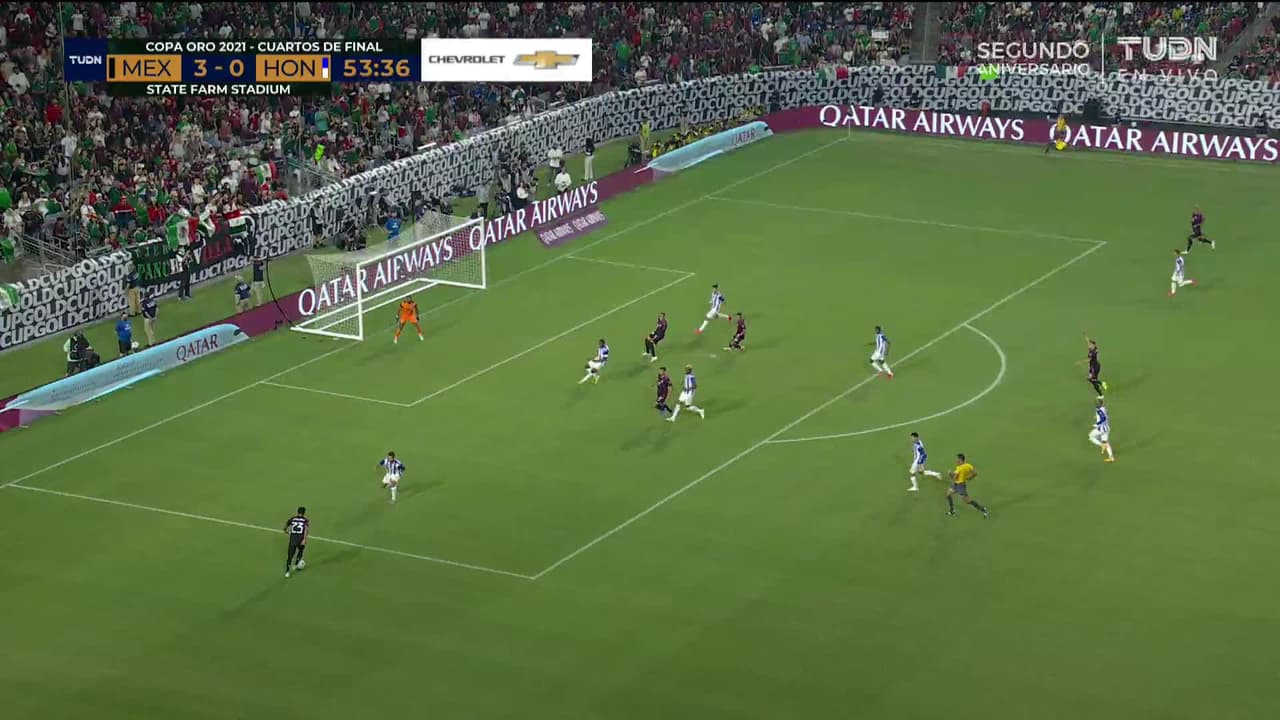 ¡TIRO ATAJADO! disparo por Jerry Bengtson.