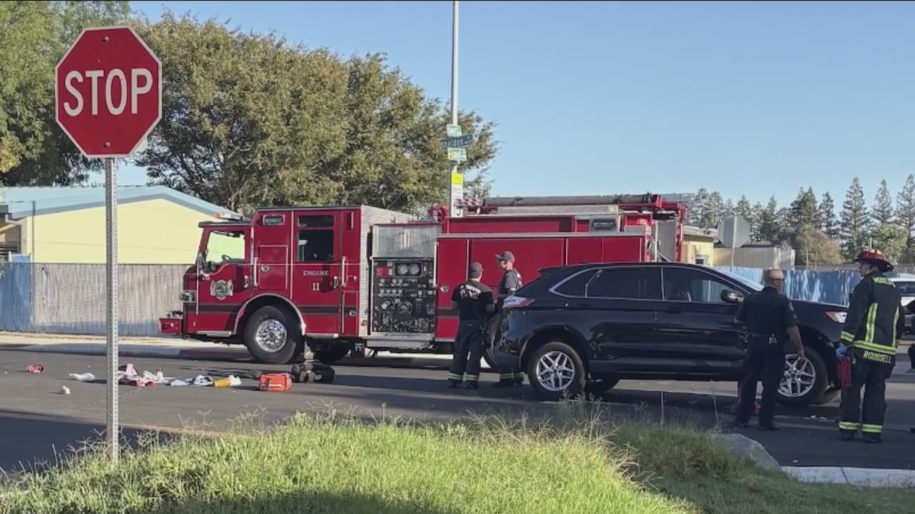 Tres estudiantes y una maestra atropellados en cruce peatonal cerca de escuela en Modesto