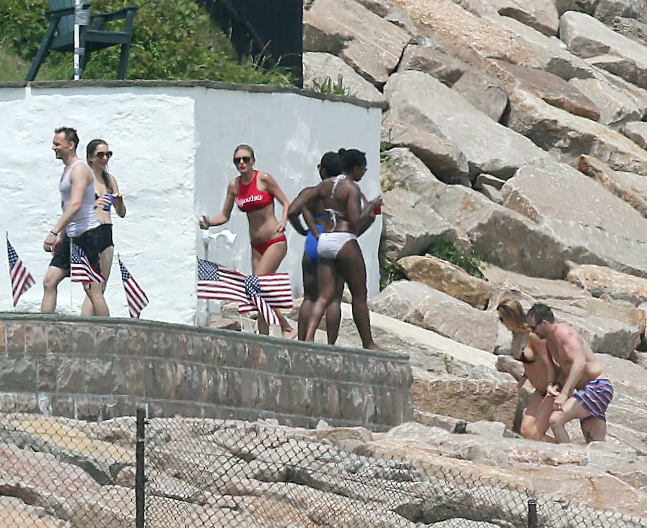 Oops! La diva notó la presencia de las cámaras.