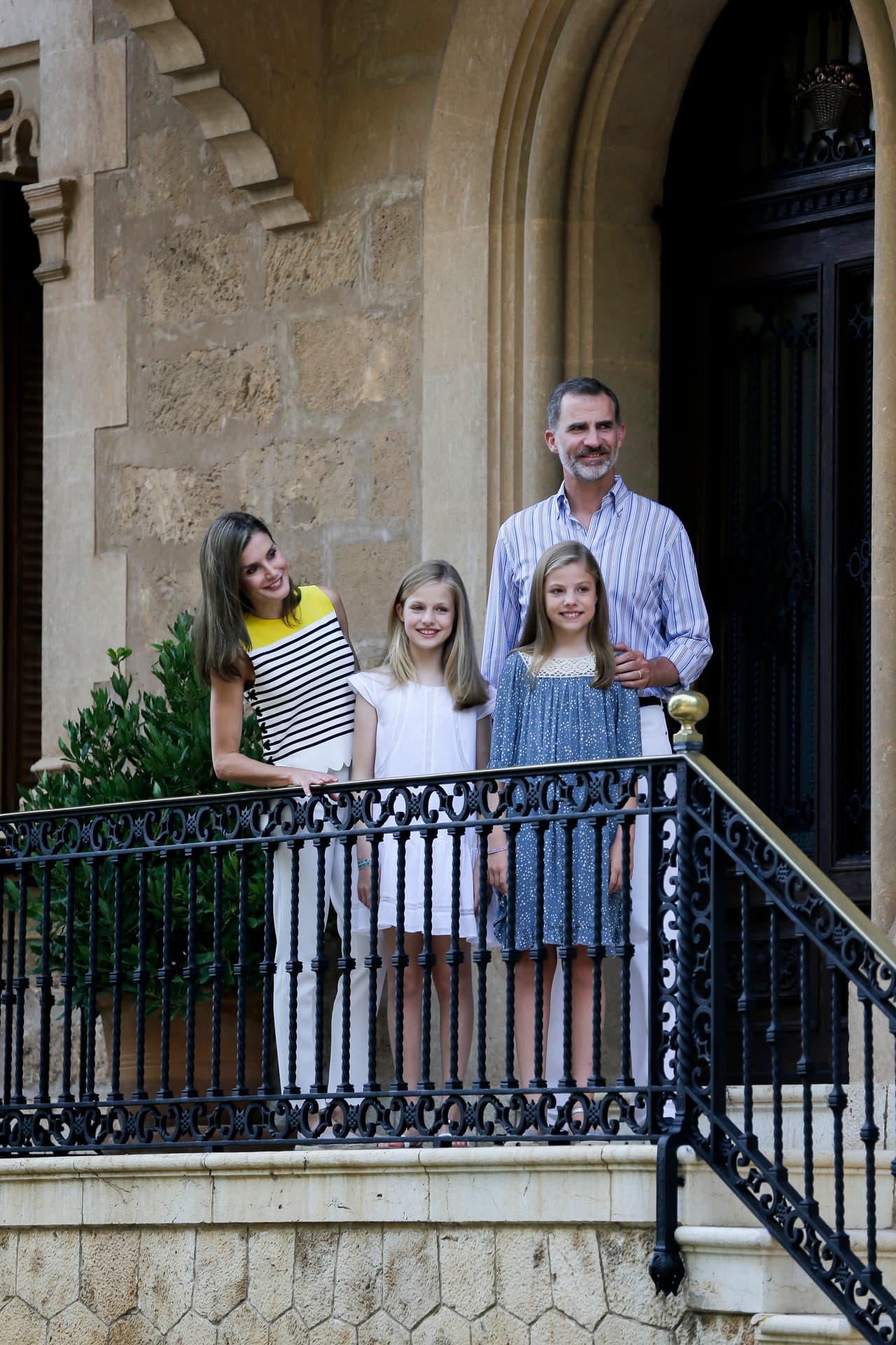 La sesión de fotos solo duró seis minutos y, a diferencia de otros años, la familia real posó en tres locaciones diferentes.