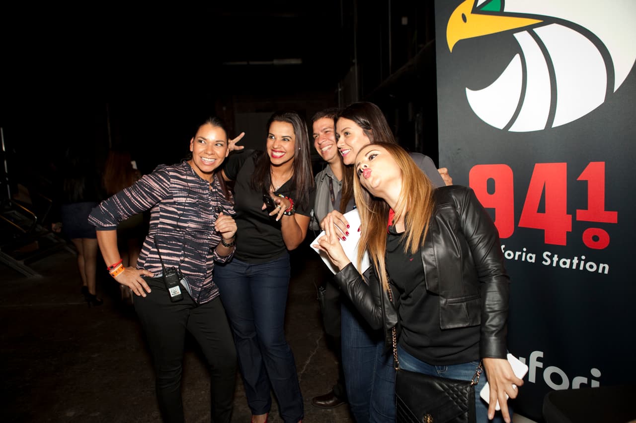 Con la 'Bandononona Clave Nueva' y 'La Séptima Banda' en -The Bomb Factory-