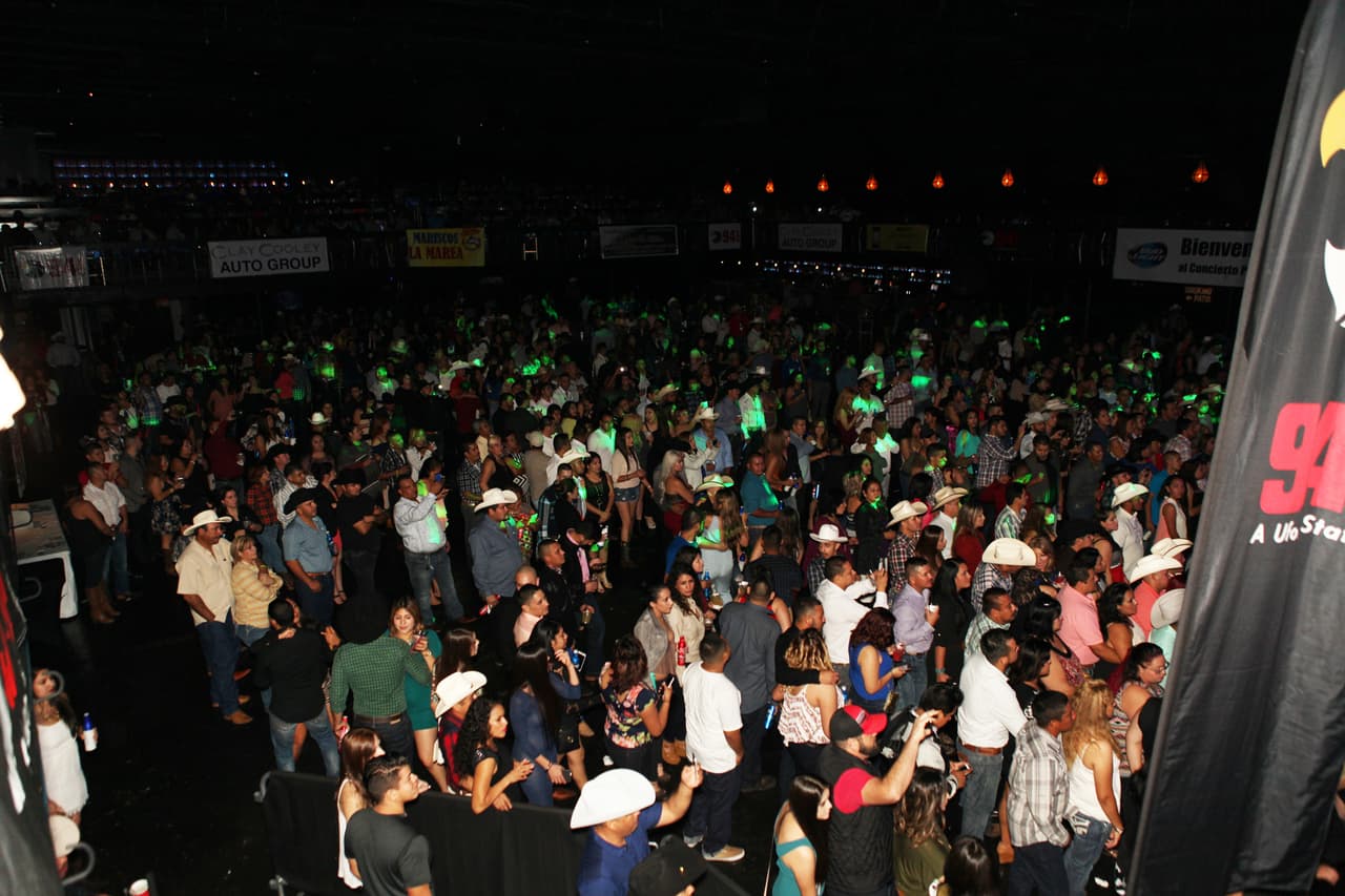 Con la 'Bandononona Clave Nueva' y 'La Séptima Banda' en -The Bomb Factory-