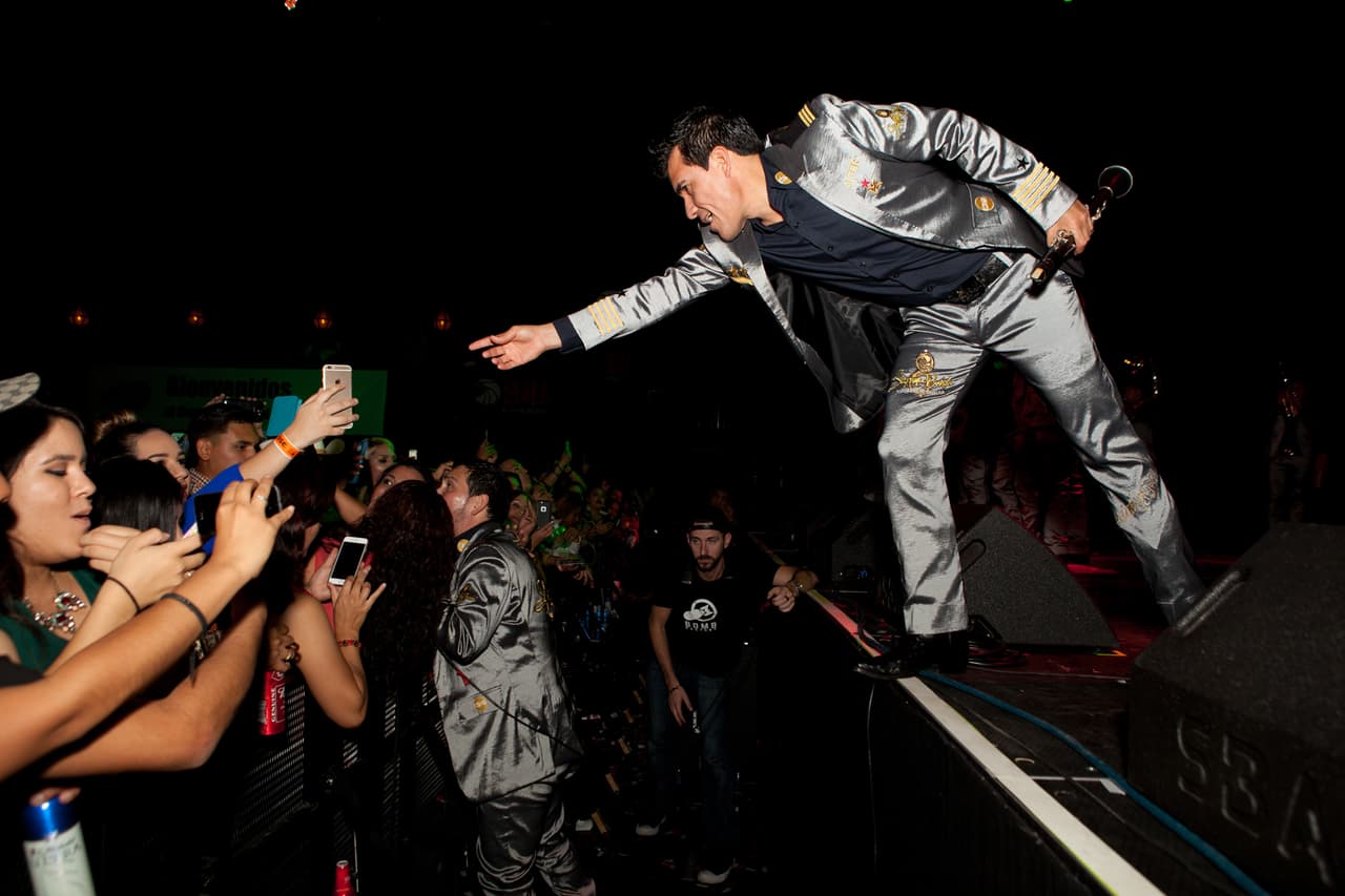 Con la 'Bandononona Clave Nueva' y 'La Séptima Banda' en -The Bomb Factory-