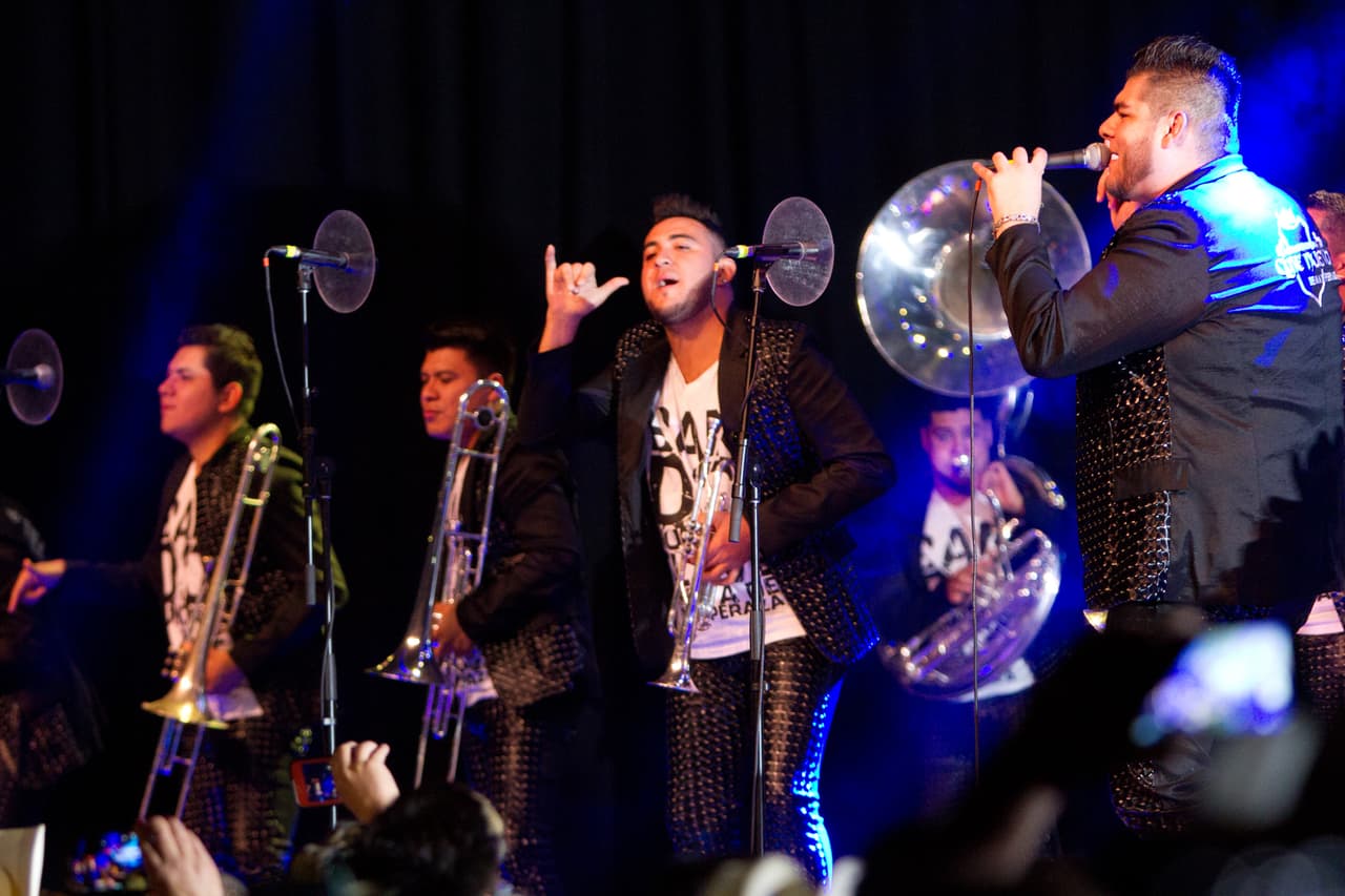 Con la 'Bandononona Clave Nueva' y 'La Séptima Banda' en -The Bomb Factory-