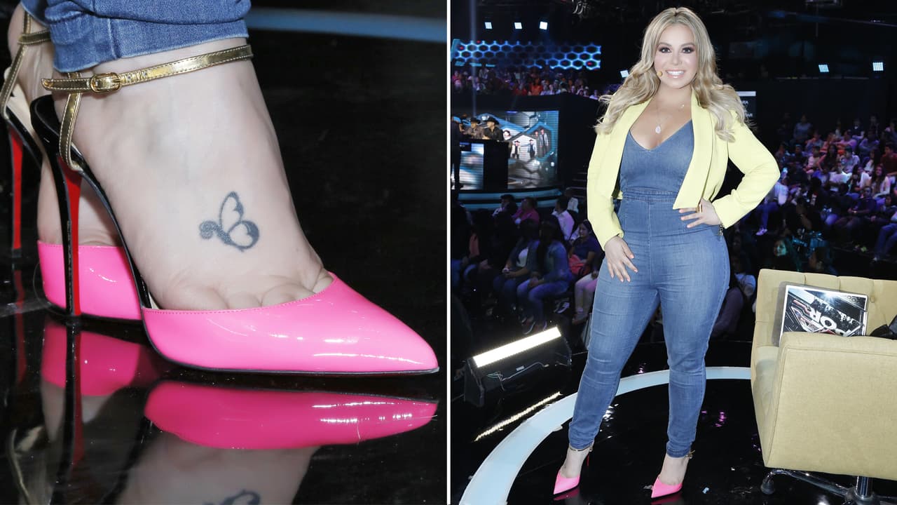 Las curvas de Chiquis se resaltaron con este atuendo y el estilo de los zapatos dejan entrever el tatuaje que lleva en su pie.