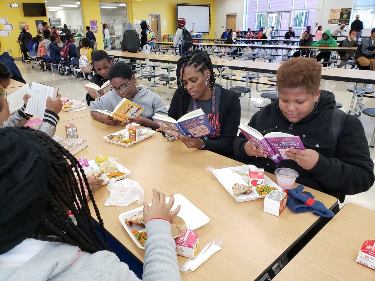 <b>Escuelas públicas de Atlanta</b>. Fecha de inicio: 12 de agosto. Más información 
<a href="https://www.atlantapublicschools.us/" target="_blank">aquí</a>.