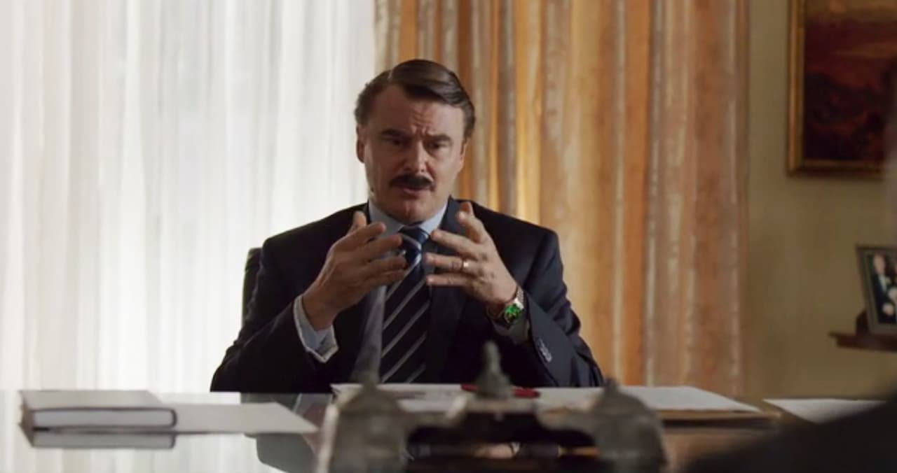 Tras derrotar al candidato del Partido Trabajador Institucional el presidente comenzó a tomar importantes decisiones en su gobierno pero hay alguien que está detrás de él moviendo los hilos.