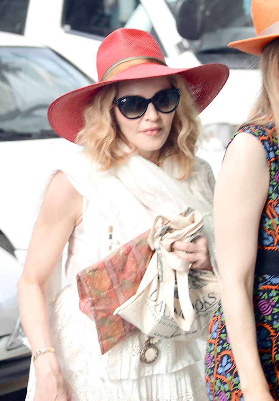 Su hija Lourdes León acompañó a su mami en tan importante y divertido viaje.