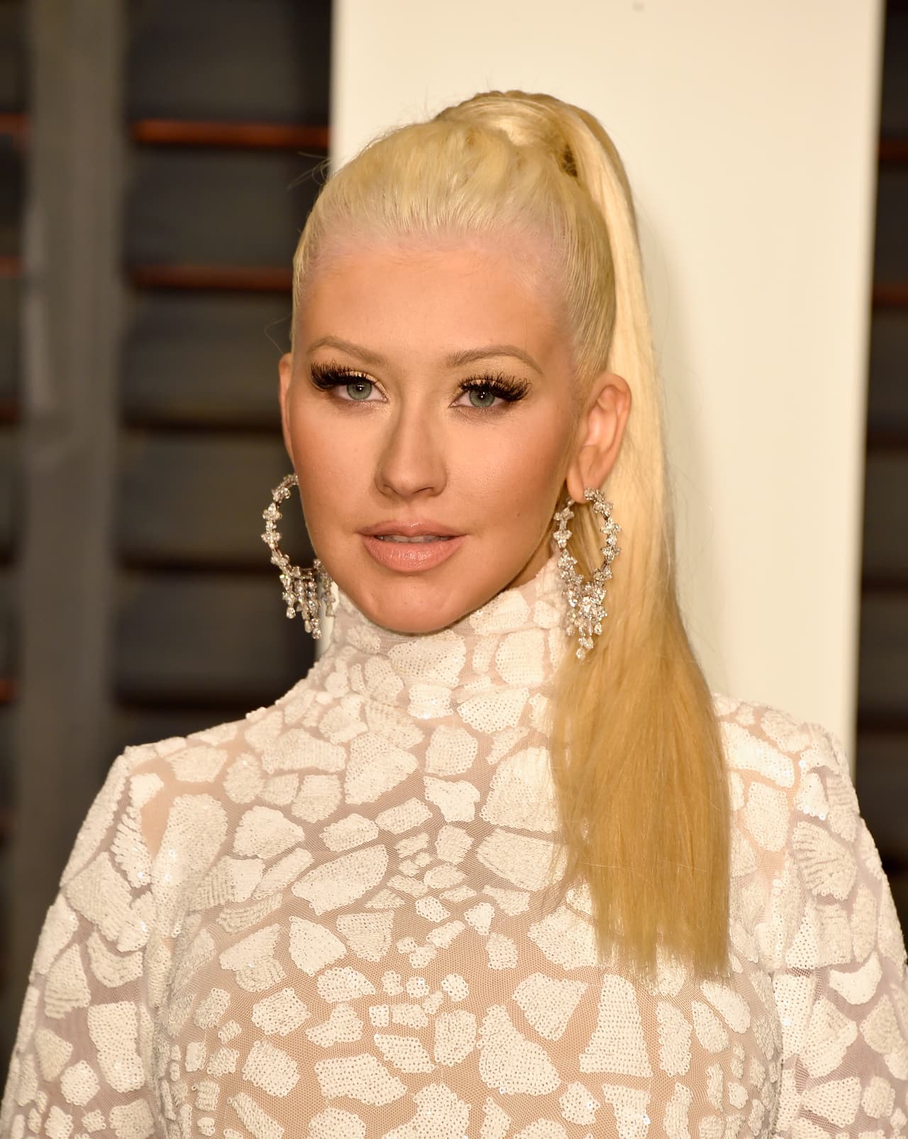 El guitarrista tiene 30 años, mientras 'Xtina' ya ronda en los 34.