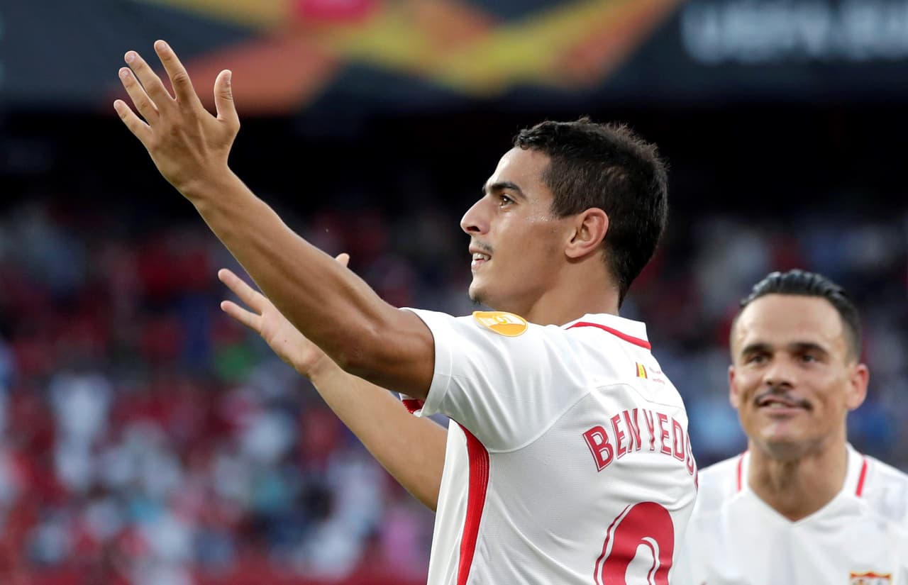 En ese trámite, una equivocación en la salida permitió que Banega recuperara el balón y se lo sirviera de nuevo a Ben Yedder para poner el 4-1 al minuto 25 ante un Ochoa desprotegido en defensa.