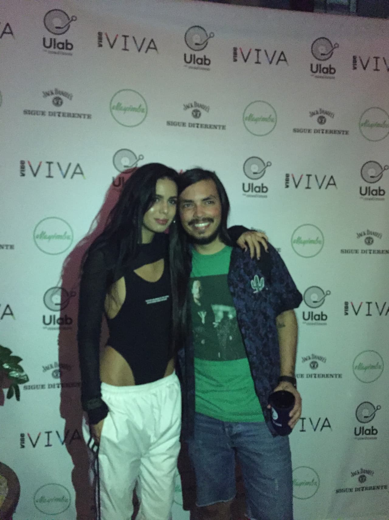 Fans de Audri Nix en el showcase de Mayimba, Vibe Viva y U-LAB.