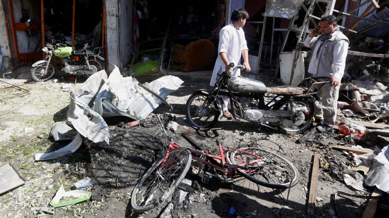 Al menos 24 civiles muertos y 42 heridos en un atentado suicida en Kabul