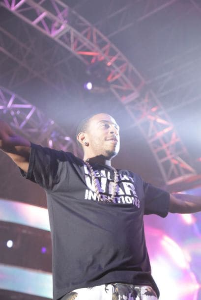 Ludacris rocked the main stage at the Uforia Music Festival, bringing his dirty south style to the west coast!