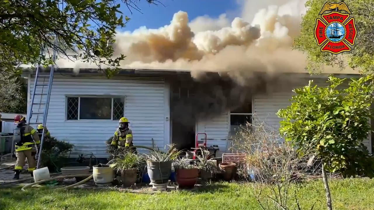 Incendio consume casa en Tampa; no hubo heridos                        