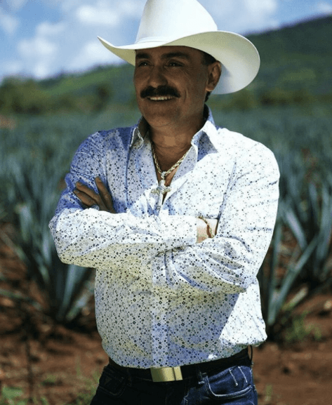 Otro de los nominados en esta categoría es El Chapo de Sinaloa por su álbum 'Mis decretos'.