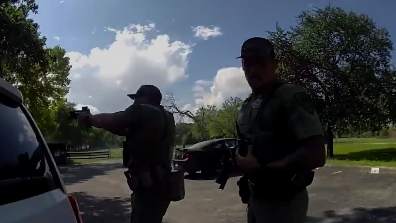 Difunden video de tiroteo entre SWAT y sospechoso durante operativo en San Antonio
