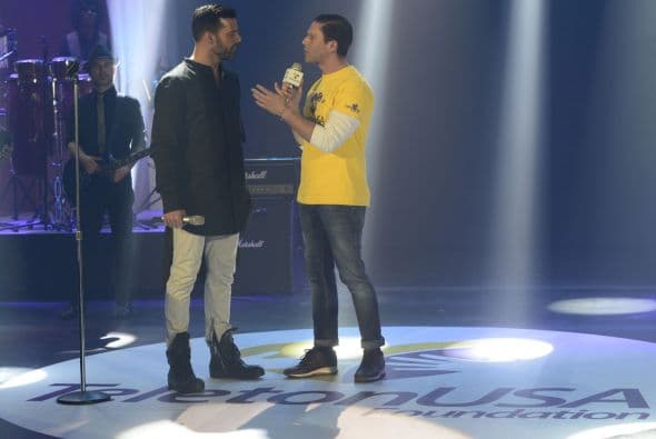 Teleton USA (Ricky Martin)