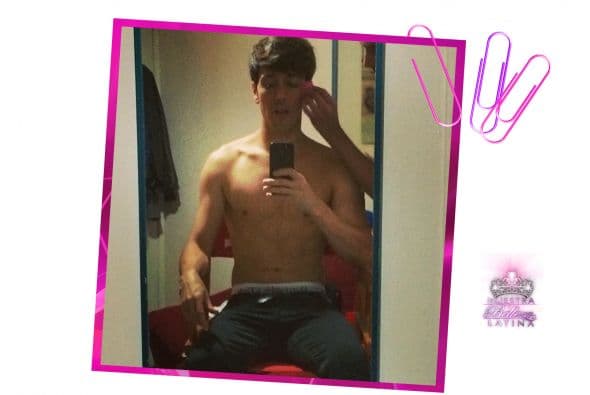 Roger comenzó a los 11 años de edad su carrera dentro de los medios. Durante una década Roger González fue estrella para Disney Channel. Roger es uno de los artistas juveniles más influyentes y queridos en toda América Latina. Actualmente es protagonista del musical “Hoy No Me Puedo Levantar”. Cuenta con más de 1 millón de seguidores en redes sociales. Roger llega a la novena temporada de Nuestra Belleza Latina para traerte todo lo que está pasando en redes sociales. ¡Conócelo!