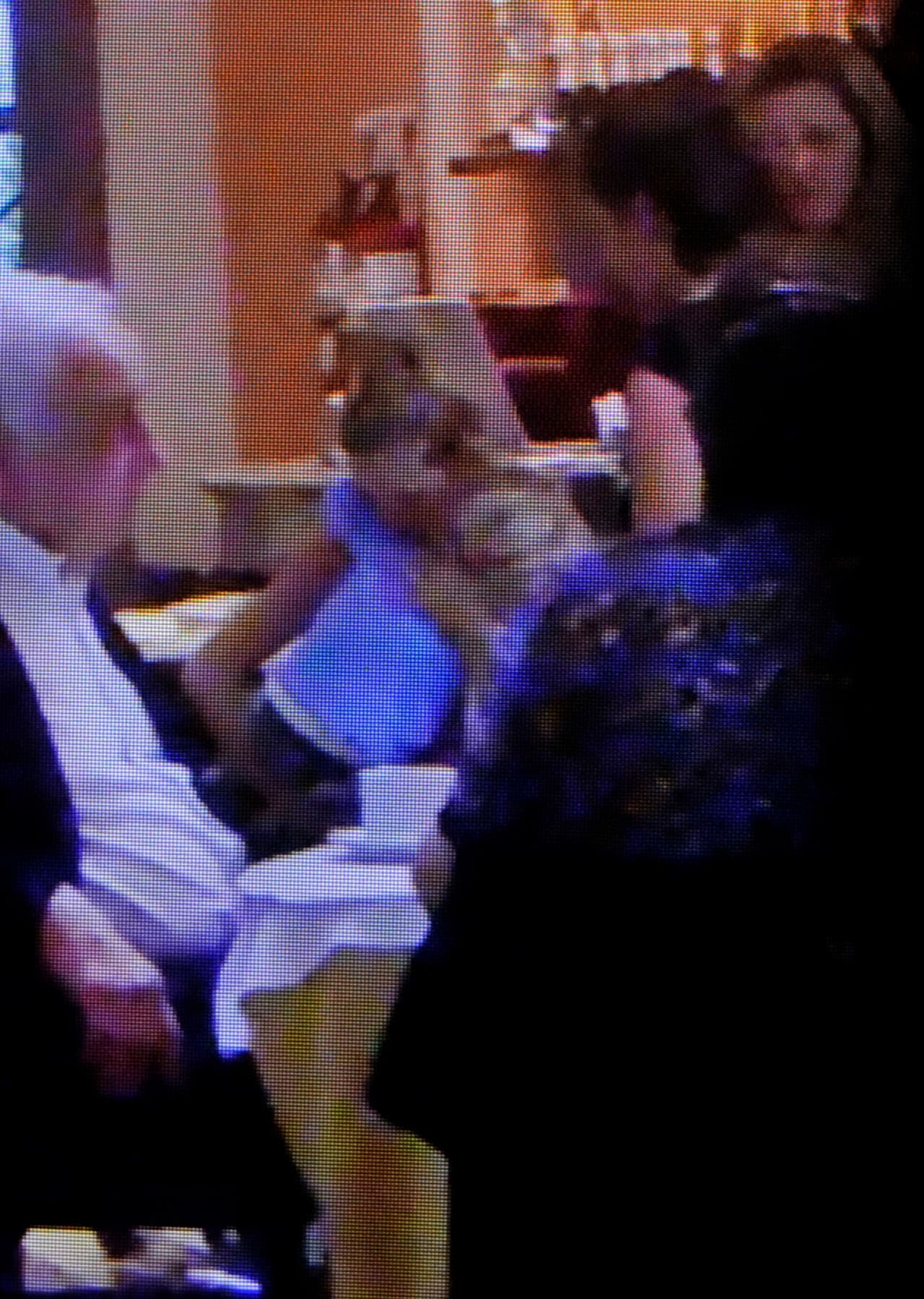 Muy afligida no dejó de abrazar a su hijito