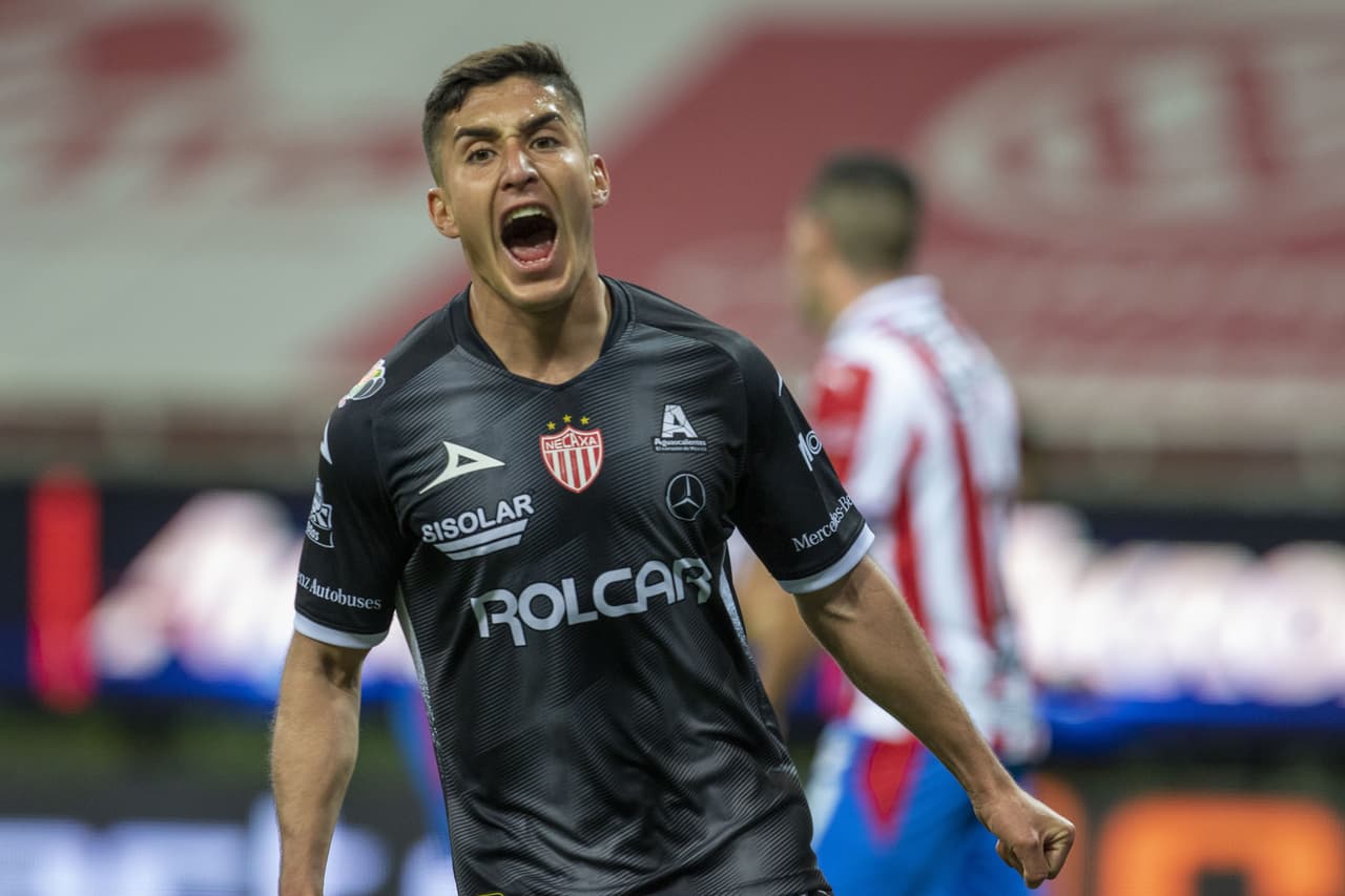 Ian González (39’) adelantó a los visitantes con un caño sobre Gudiño. Angulo (45+1’) emparejó los cartones tras recibir una asistencia de Brizuela. JJ Macías (53’) apareció para marcar autogol y regresarle la ventaja a los Rayos; volvió a aparecer al 90+4’ para redimirse y rescatar un punto en casa. Necaxa llegó a 5 unidades y Chivas se queda con 6.