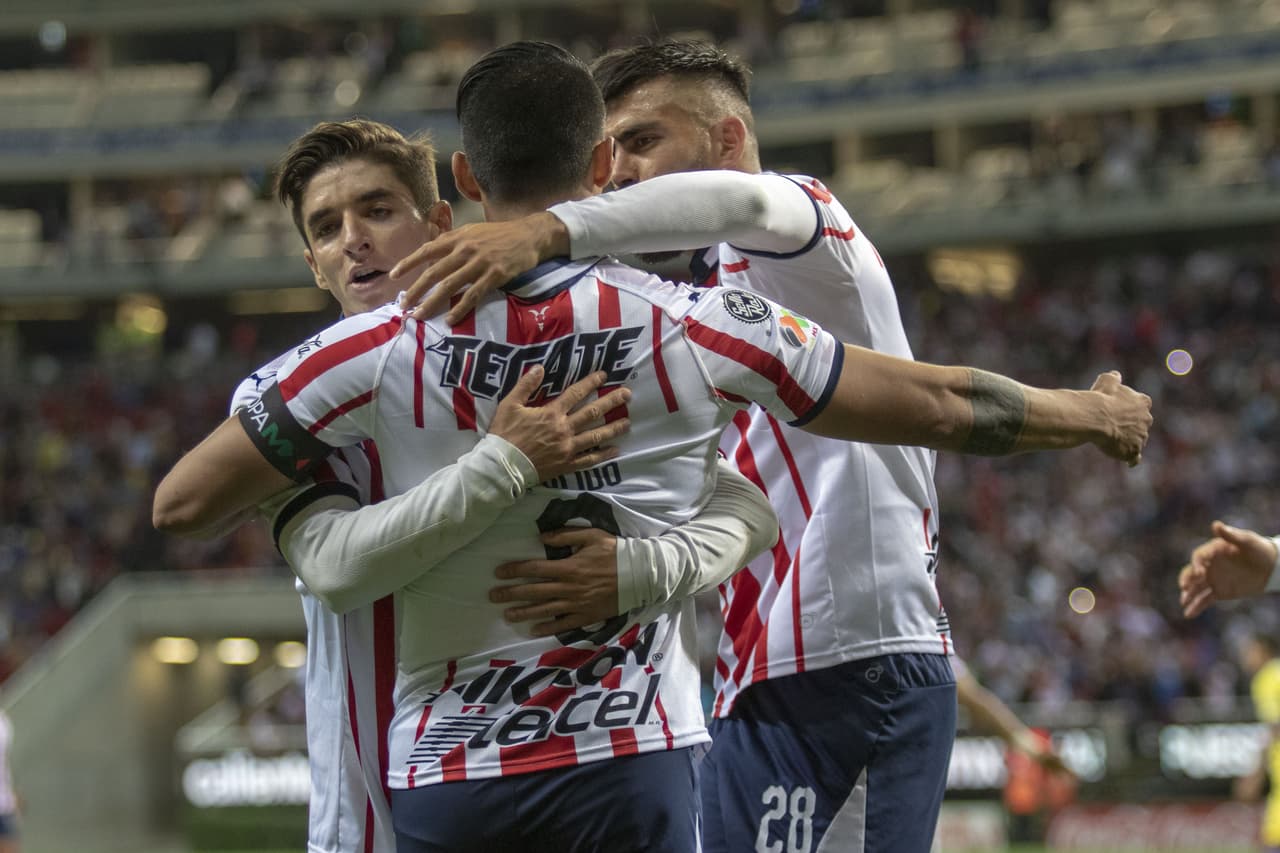 Octavo festejo de la estrella de Chivas en esta temporada y el segundo en la presente edición de la Copa MX.
