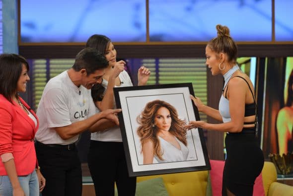 "Es hermoso", dijo JLo impresionada.