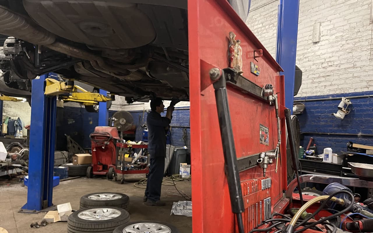 Los convertidores catalíticos tienen componentes que 
<b>son más valiosos que el oro</b>. En lo que va del 2022 se han robado más de 5,548 convertidores catalíticos en NYC.