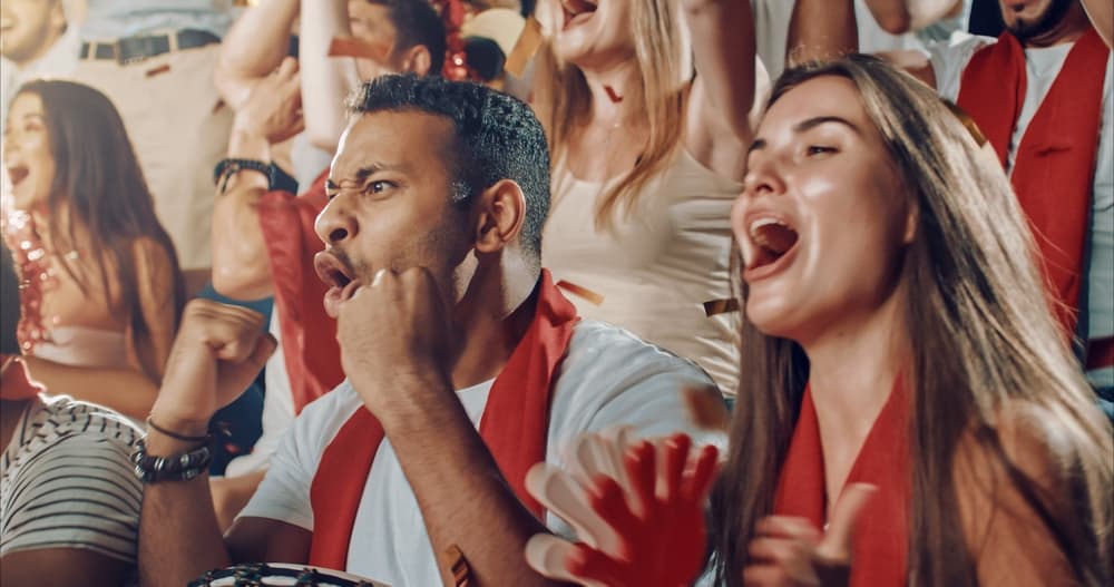 <b>Oportunidades que debes aprovechar este mes:</b> Una invitación inesperada hasta un regalo para asistir a un evento cultural o deportivo al que nunca has ido y en el que puede haber gratas sorpresas. Si conoces a alguien que te impacta no pierdas la oportunidad de tener su contacto, correo, teléfono, puesto que te será muy útil en el futuro cercano.
<br>
<br>
<b>Peligros que debes evitar:</b> Cerrarte tú mismo las puertas, limitarte. Pensar que no te van a interesar ciertas cosas, comidas o actividades por el simple hecho de no haberlas intentado nunca.