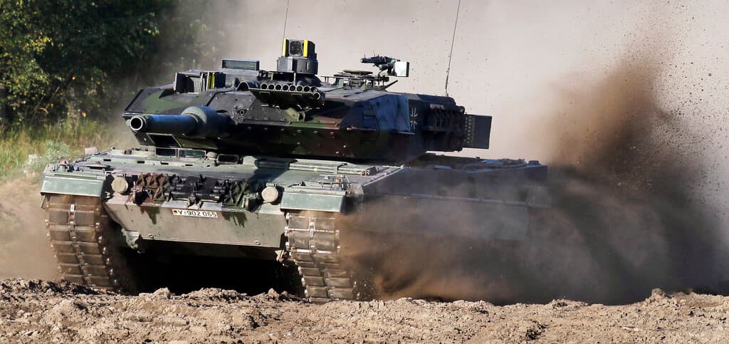 Así son los sofisticados Leopard 2, "los mejores tanques de combate del mundo" con los que Ucrania hará frente a Rusia ahora