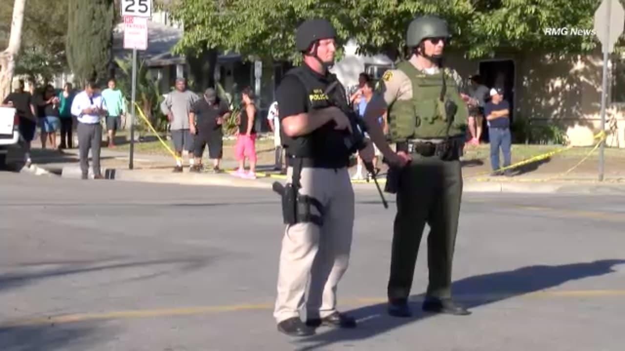 Oficiales de la Policía y alguaciles del Sheriff revisan la zona para descartar “el rumor” de dos pistoleros.