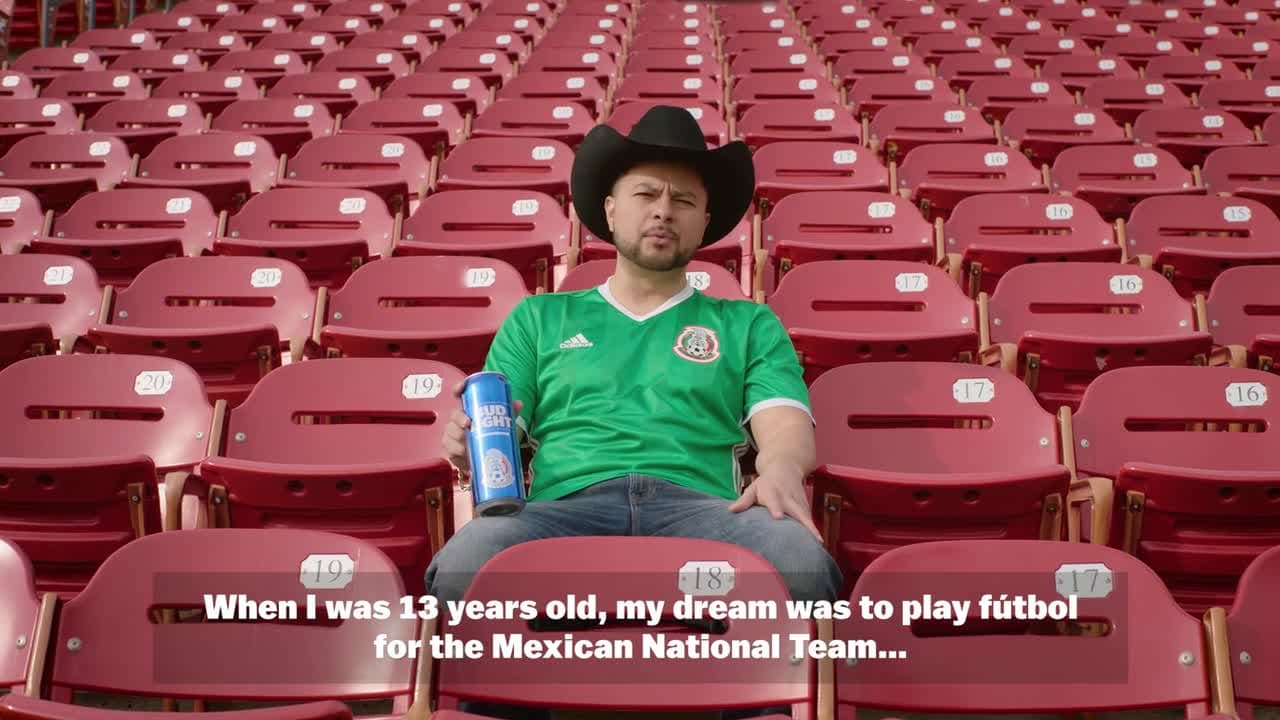 El artista Chingo Bling ama, vive y siente lo mejor de ser un verdadero MexiCan
