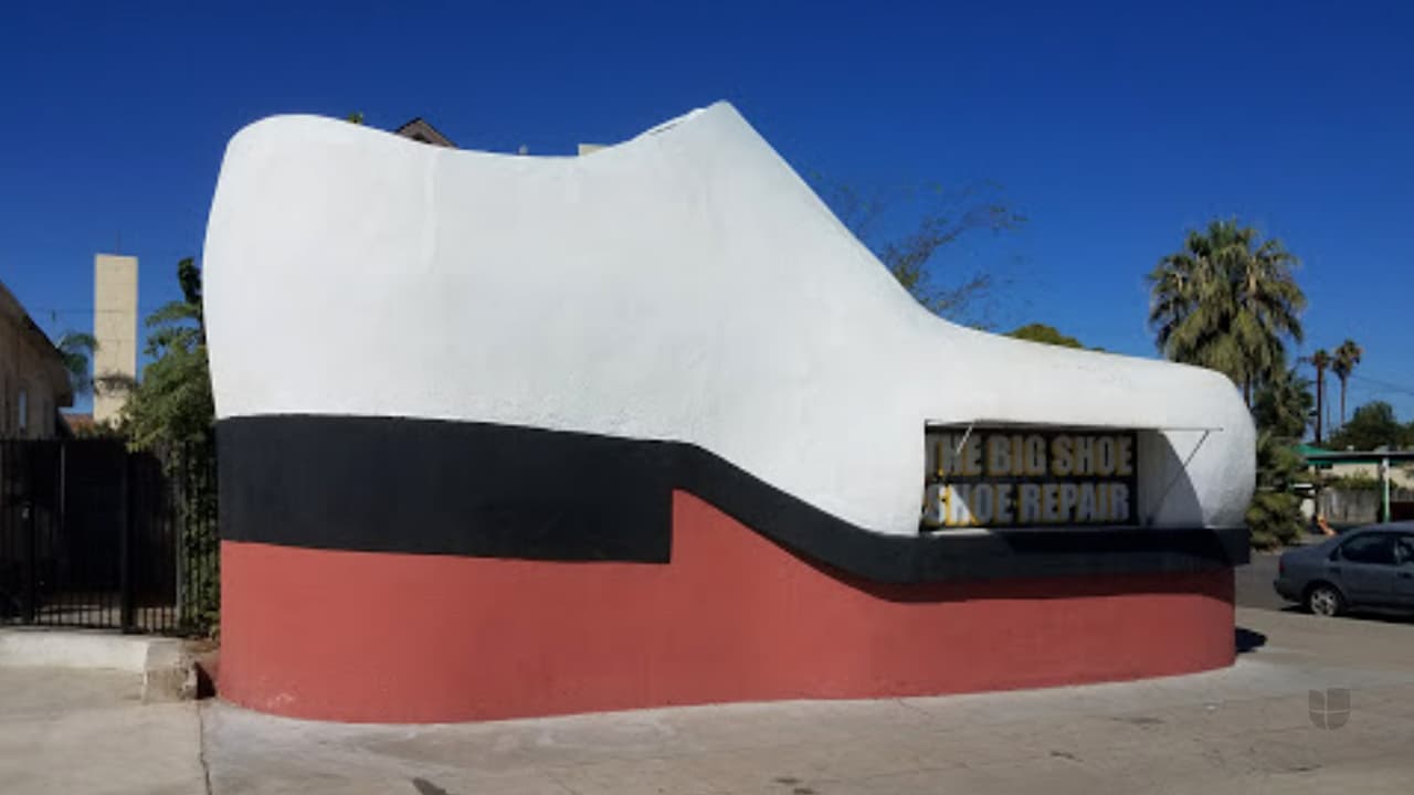 The Big Shoe, para hispano es más que una reparadora de calzado
