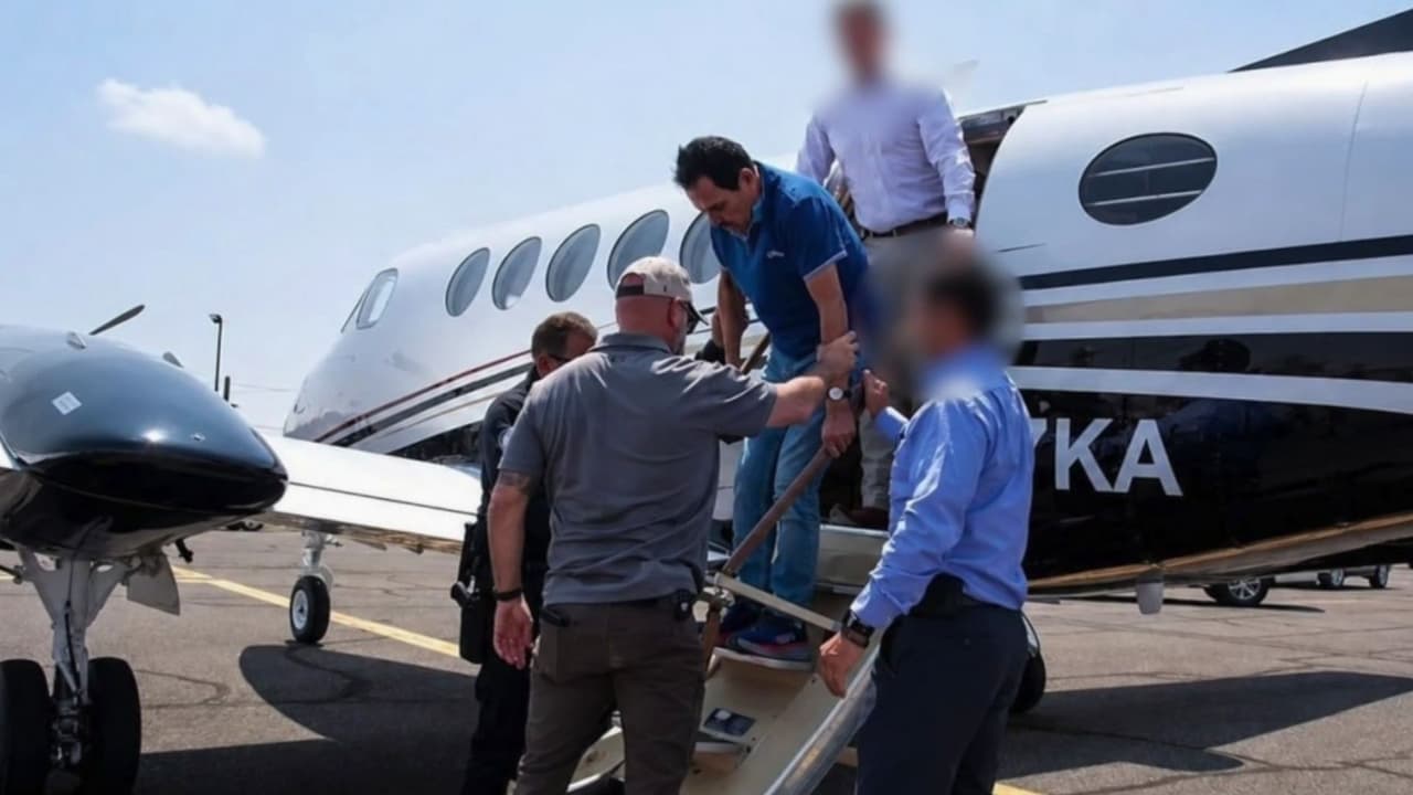 Revelan imágenes de la llegada a EEUU y arresto de Ismael 'El Mayo' Zambada y Joaquín 'El Güero' Guzmán
