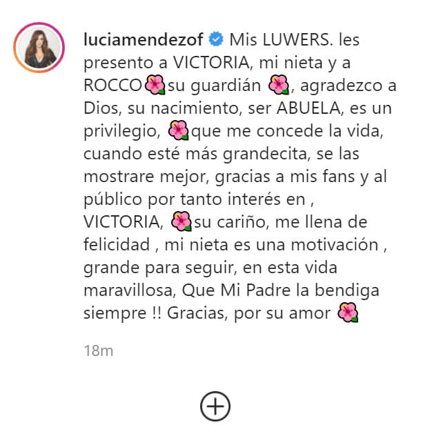 A Victoria también le dedicó algunas palabras, pues dijo que Victoria la "llena de felicidad" por ser "una motivación grande para seguir en esta vida maravillosa". 
<br>