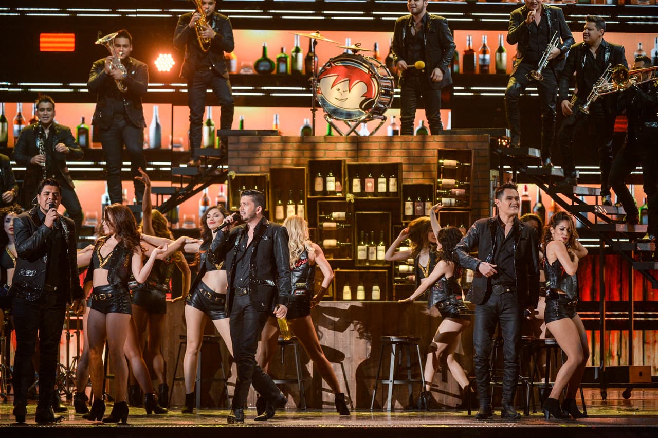 ¡Que empiece la fiesta con Los Recoditos!