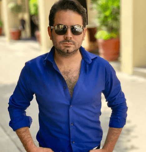 A pesar de haber sufrido la ausencia de su padre, reconoció que su madre Victoria Ruffo, le dio todo el amor posible. “De parte mía, mi mamá siempre me dio todo, me dio muchísimo amor, pero creo que siembre va a hacer falta que los papás separen más los pleitos y puedas ver más a tu papá”, destacó. 
<br>