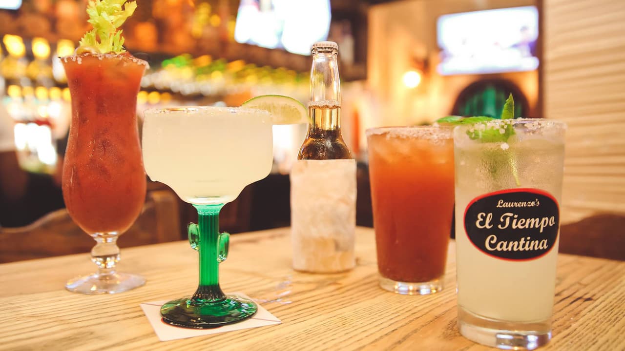 <b>El Tiempo Cantina</b> en Richmond recibió 810 reseñas y con una calificación de cuatro estrellas, se coloca en un lugar con buena atención, comida Tex-Mex y una buena opción para disfrutar de una margarita.