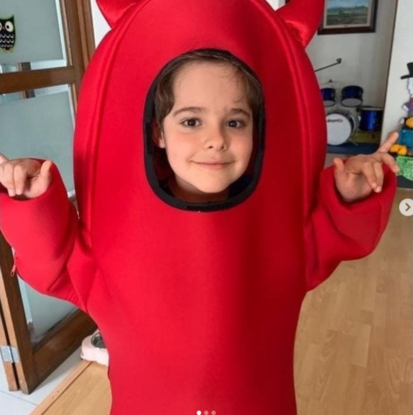 También 
<b><a href="https://www.instagram.com/p/CHBh5T_nBKO/" target="_blank">le encanta disfrazarse </a></b>como lo hizo en octubre para Halloween.