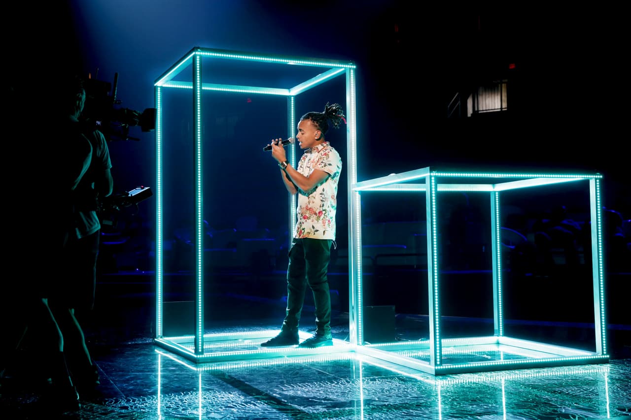 El reggaetonero está nominado en la categoría de Artista Revelación.