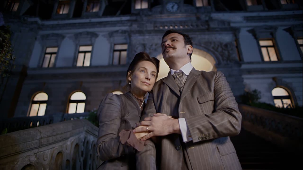 Por otro lado, tenemos a Sofía y Alfredo.