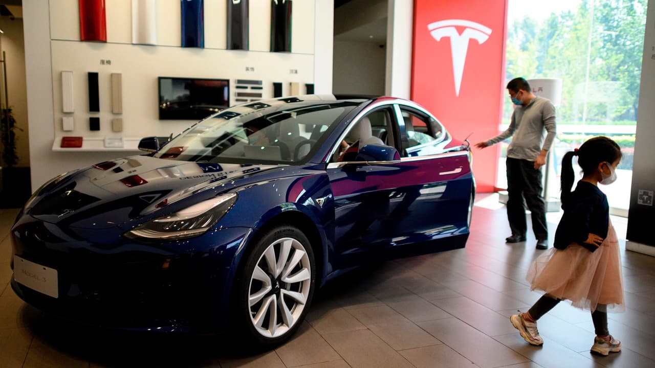 Tesla, el coronavirus y un desafio a las autoridades de California en medio de la pandemia