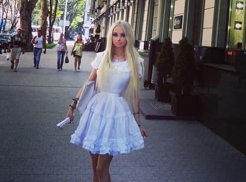 Sin embargo, la gran mayoría no hacen otra cosa que atacarla.