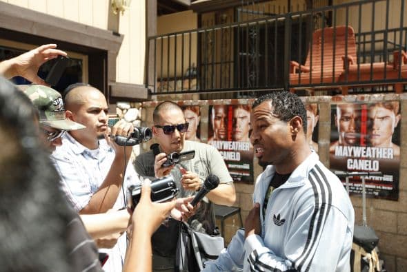 Shane Mosley fue uno de los presentes y confirmó su pelea contra Anthony Mundine, aun sin fecha ni sede.