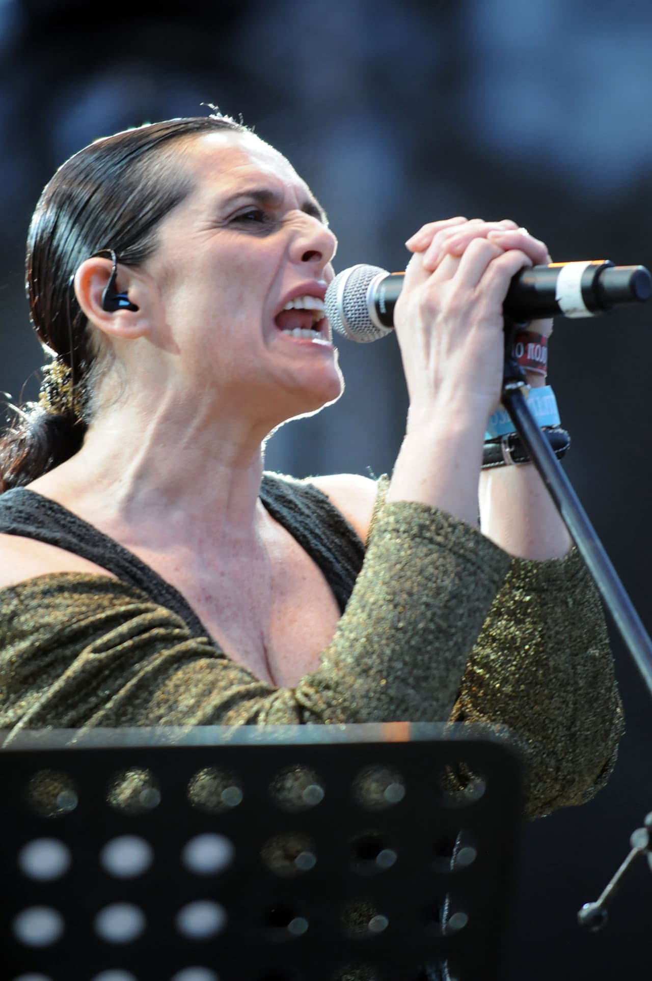 'Agujetas de color de rosa' y 'DKDA', son algunas de las telenovelas en las que 
<b>Cecilia</b> ha participado, por lo que en 'Sin tu mirada' podría sorprender al demostrarnos una vez más lo multifacética que puede llegar a ser.