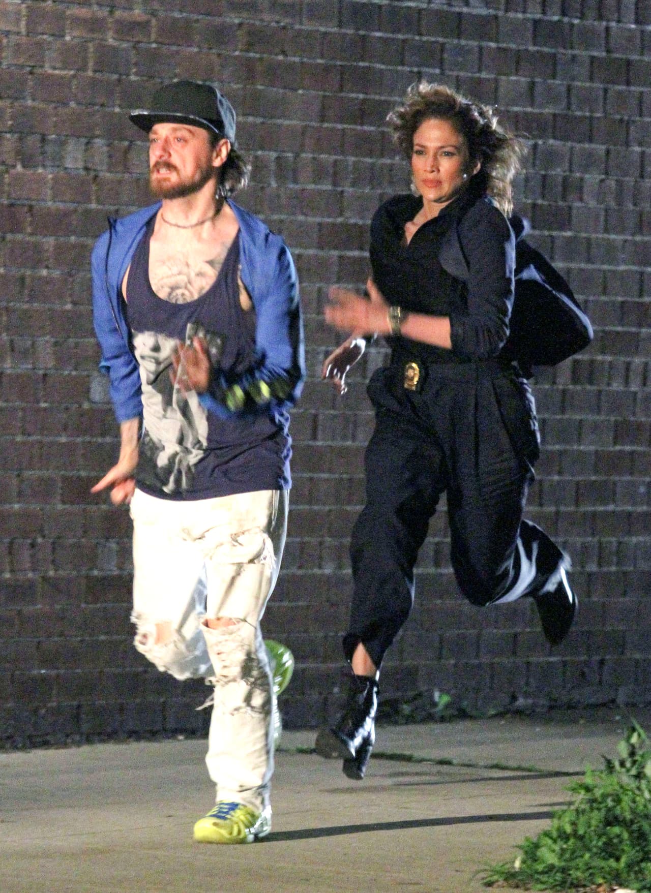 Se llama 'Shades of Blue'.