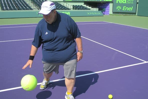 A jugar tenis con El Gordo y La Flaca